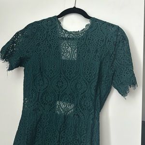 VGUC Forest Green sheer lace short sleeve mini dress